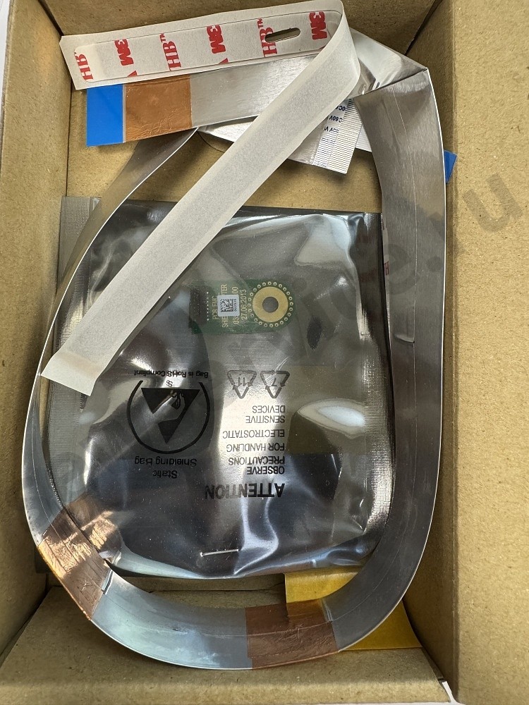 Шлейф дисплей - главная плата Bernina 036265.70.00