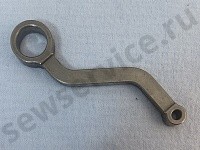 Рычаг привода верхнего ножа